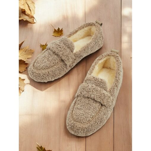 Women's Cozy Fleece-Lined Loafers – Plush Sherpa Indoor Slippers with Warm and Comfortable Fit 2025