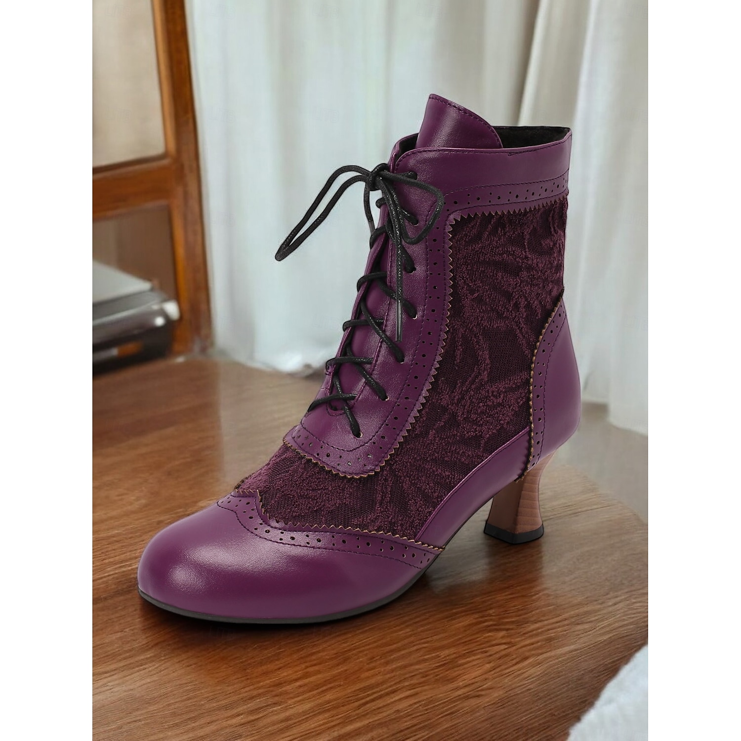 Victorian Style Women's Ankle Boots with Lace Design and Faux Leather Accents – Vintage Lace-Up Footwear for Casual and Costume Occasions 2025 - Image 2