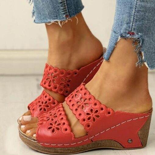 Women's Black Wedge Sandals with Floral Cutout Design – Comfortable Summer Slip-On Shoes with Stitch Detailing 2025 - Image 3