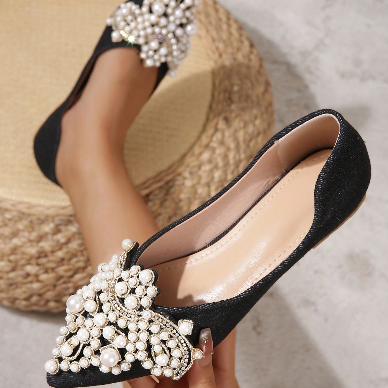 Wedding Shoes for Bride Bridesmaid Women Closed Toe Pointed Toe Apricot Black PU Flats with Imitation Pearl Crystal Flat Heel Wedding Party Valentine' - Image 2