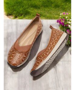 Brown Floral Embroidered Slip-On Shoes for Women – Comfortable Casual Flats with Non-Slip Sole for Everyday Wear 2025