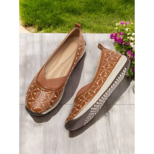 Brown Floral Embroidered Slip-On Shoes for Women – Comfortable Casual Flats with Non-Slip Sole for Everyday Wear 2025