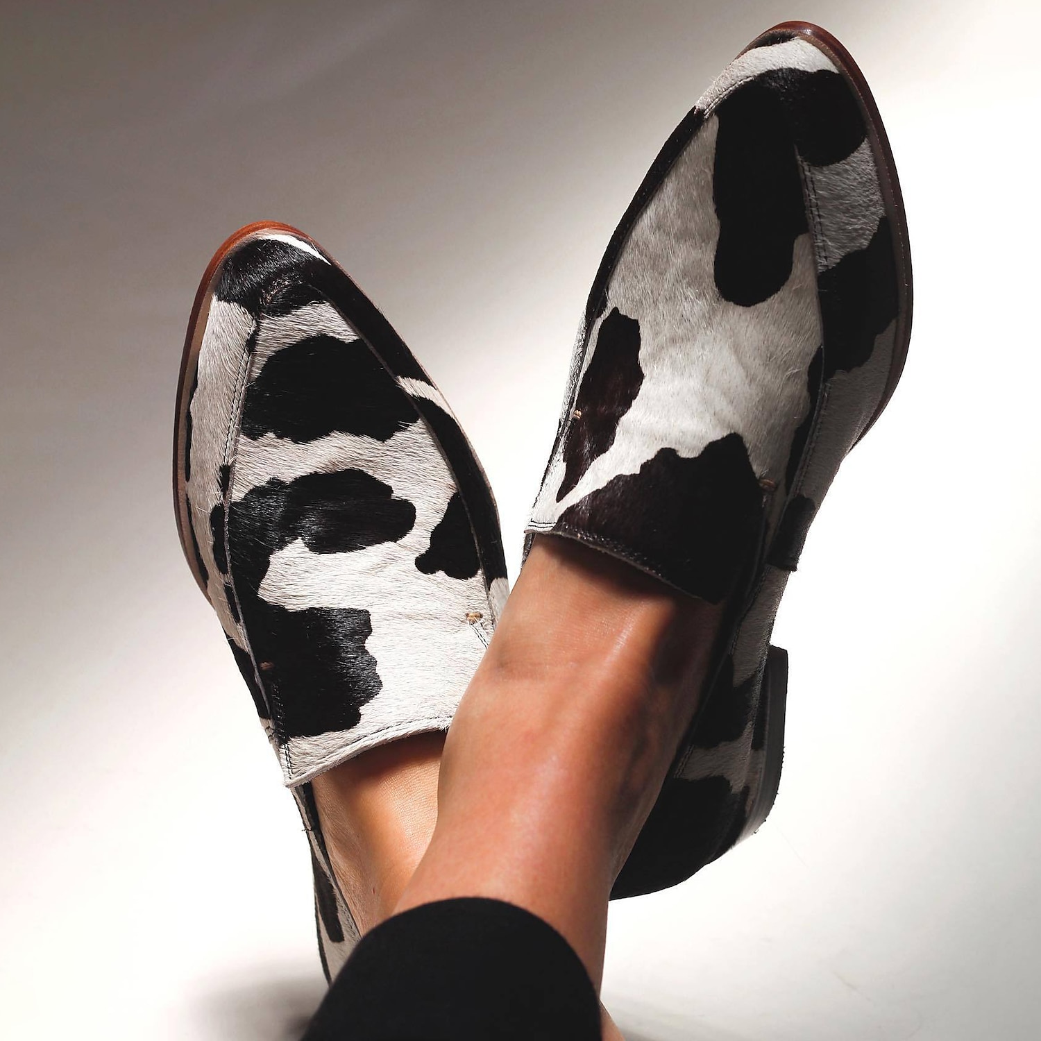 Women's Cowhide Pattern Faux Leather Loafers – Stylish Black & White Slip-On Flats for Casual and Office Wear 2025