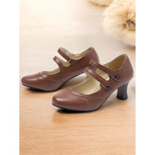 Women's Vintage Brown Mary Jane Heels with Brogue Detailing, Comfortable Mid Heel Shoes for Retro-Inspired Outfits 2025 - Image 2