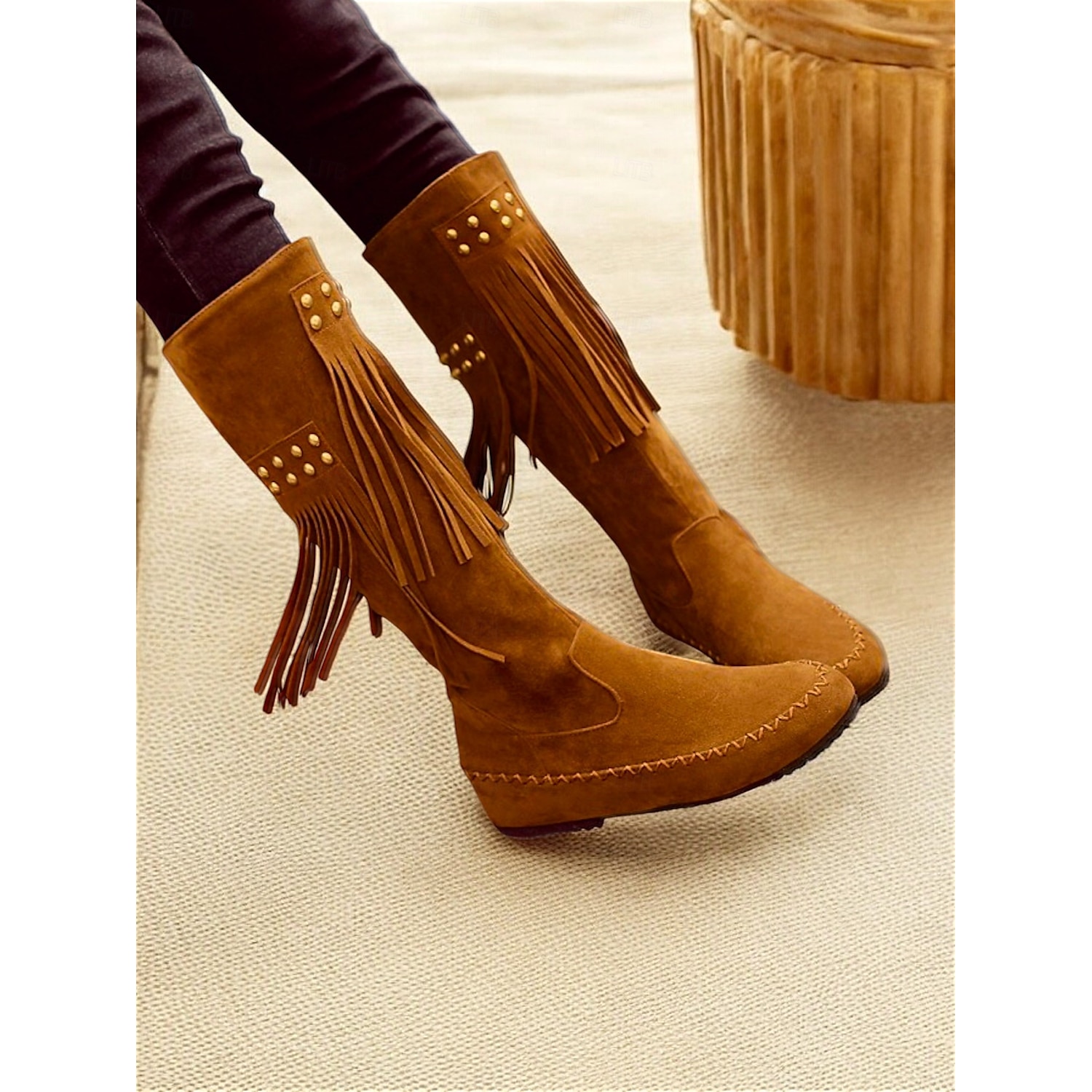 Women's Faux Suede Fringe Boots with Studded Details – Retro Western Style Knee-High Moccasin Boots for Casual or Festival Wear 2025