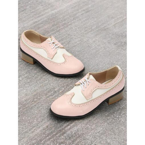 Women's Vintage Two-Tone Oxford Shoes - Pink and White Brogue Lace-Up Low Heel for Retro Style and Everyday Wear 2025