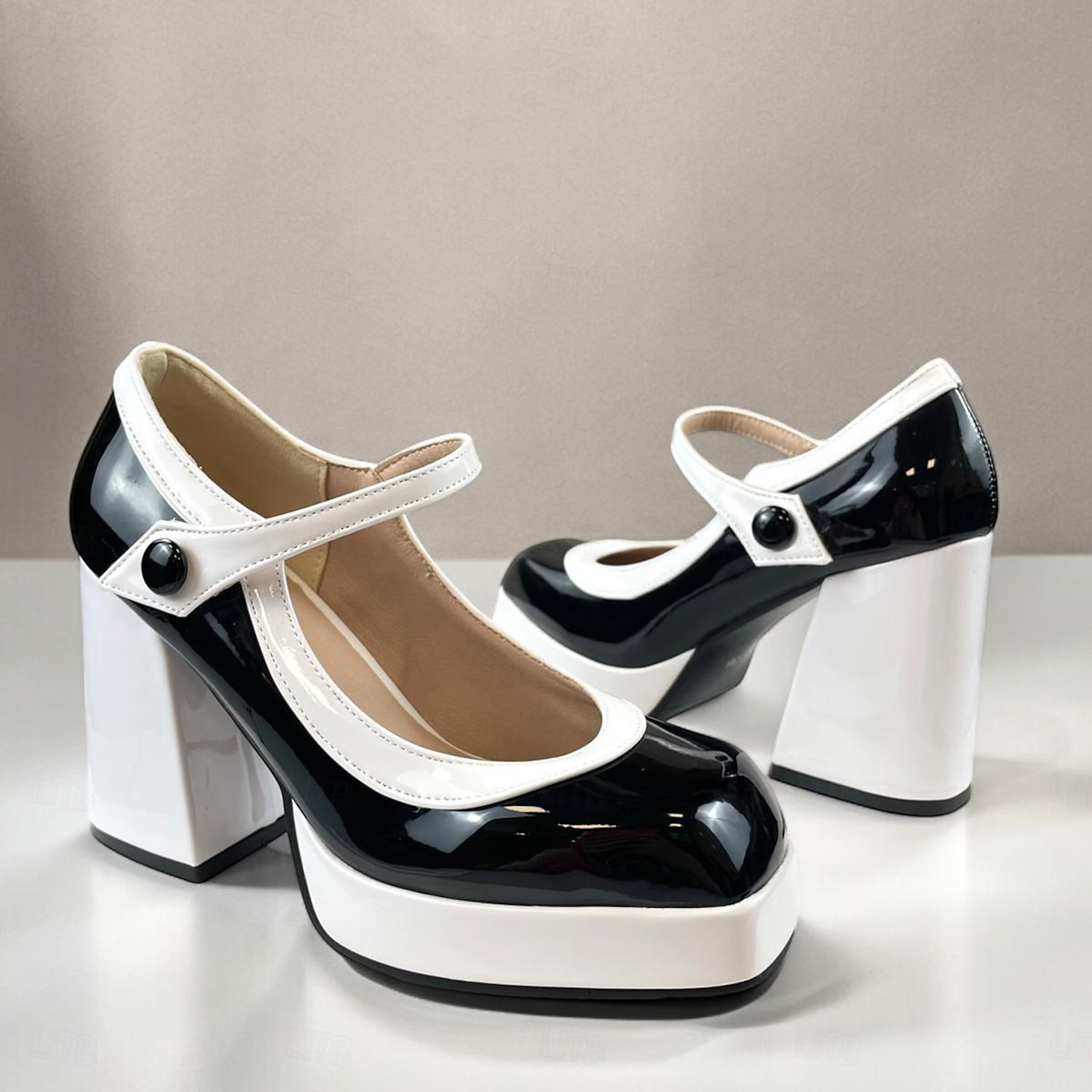 Women's Black and White Mary Jane Platform Pumps - Retro Chunky Heel Shoes for Party and Office Wear 2025