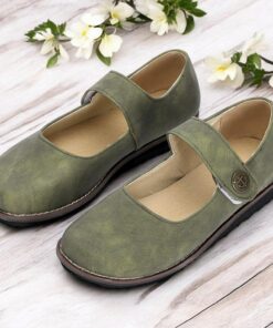 Green Women's Vintage Mary Jane Flats - Comfortable and Versatile Casual Shoes for Everyday Wear and Walking 2025
