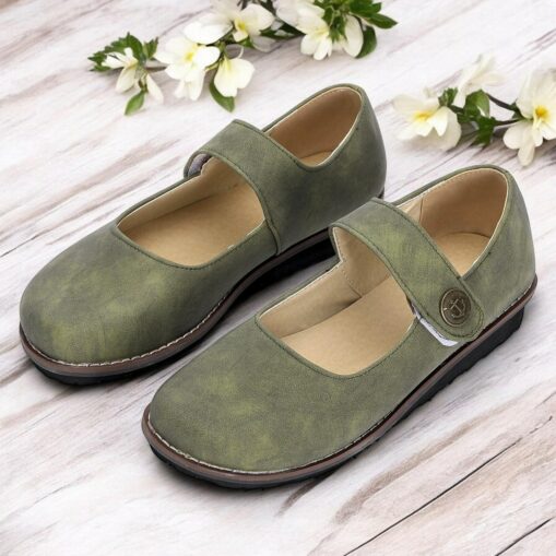 Green Women's Vintage Mary Jane Flats - Comfortable and Versatile Casual Shoes for Everyday Wear and Walking 2025