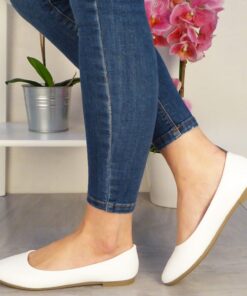 Women's Classic Slip-On Ballet Flats - Ultra Comfortable and Versatile Round-Toe Flats for Work, Casual, and Everyday Wear 2025