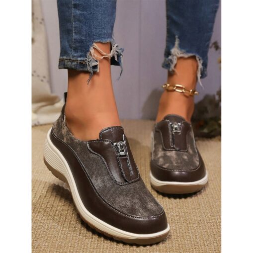 Women's Leopard Print Slip-On Walking Shoes - Comfortable, Lightweight Sneakers with Arch Support for Casual Wear 2025 - Image 4