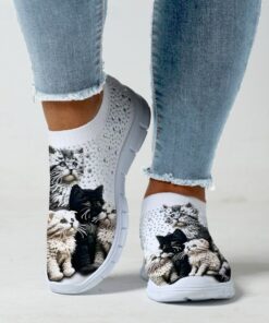 Women's Cute Cat Print Sneakers – Cozy Slip-On Shoes with Adorable Kitten Design for Everyday Casual Wear 2025