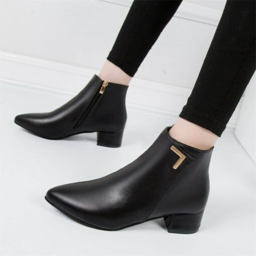 Women's Boots Plus Size Outdoor Daily Solid Color Booties Ankle Boots Winter Block Heel Chunky Heel Elegant Plush Casual Faux Suede PU Zipper Black Re - Image 2