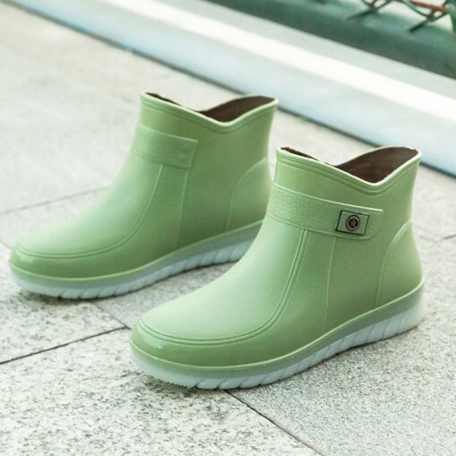 Women's Waterproof Short Rain Boots with Faux Fur Lining, Non-Slip Sole, and Multiple Color Options – Perfect for Winter Outdoor Activities 2025