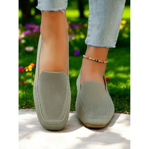 Slip-On Flyknit Shoes with Soft Knit Upper, Casual Style and Foldable Cushioned Sole for Comfortable Summer Wear and Daily Activities 2025 - Image 4