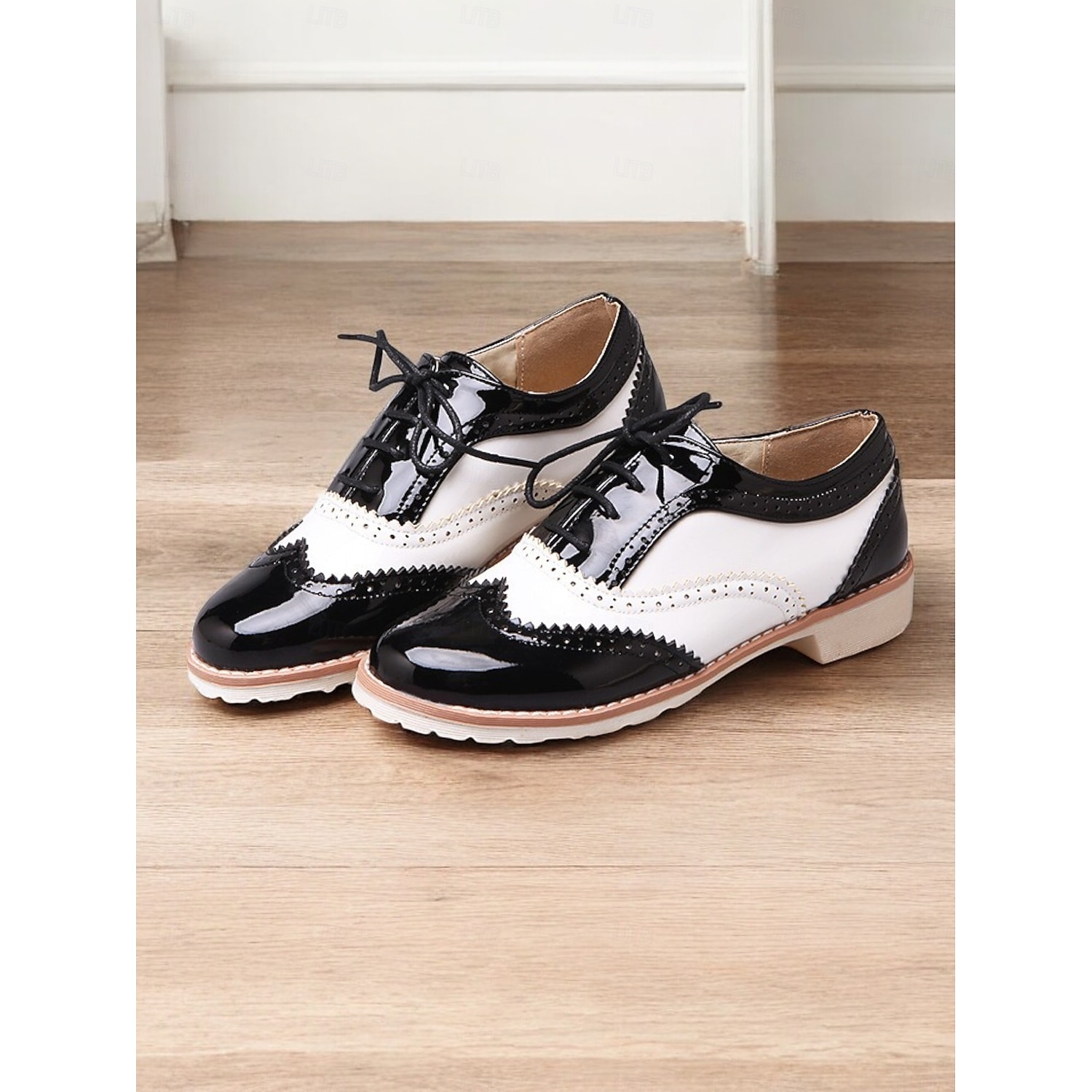 Women's Beige and White Oxford Brogue Shoes - Vintage Lace-Up Low Heel Casual Shoes for Everyday Wear 2025