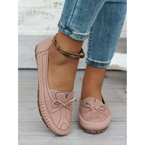Moccasin Loafers for Women – Soft Shoes with Bow Detail and Rhinestone Design, Ideal for Casual Comfort and Spring/Summer Walks 2025