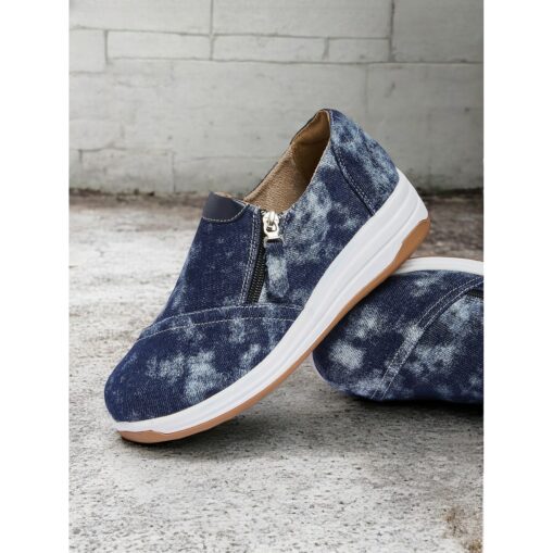Women's Casual Blue Denim Slip-On Sneakers – Stylish Zip-Up Walking Shoes with Cushioned Sole for Everyday Comfort 2025