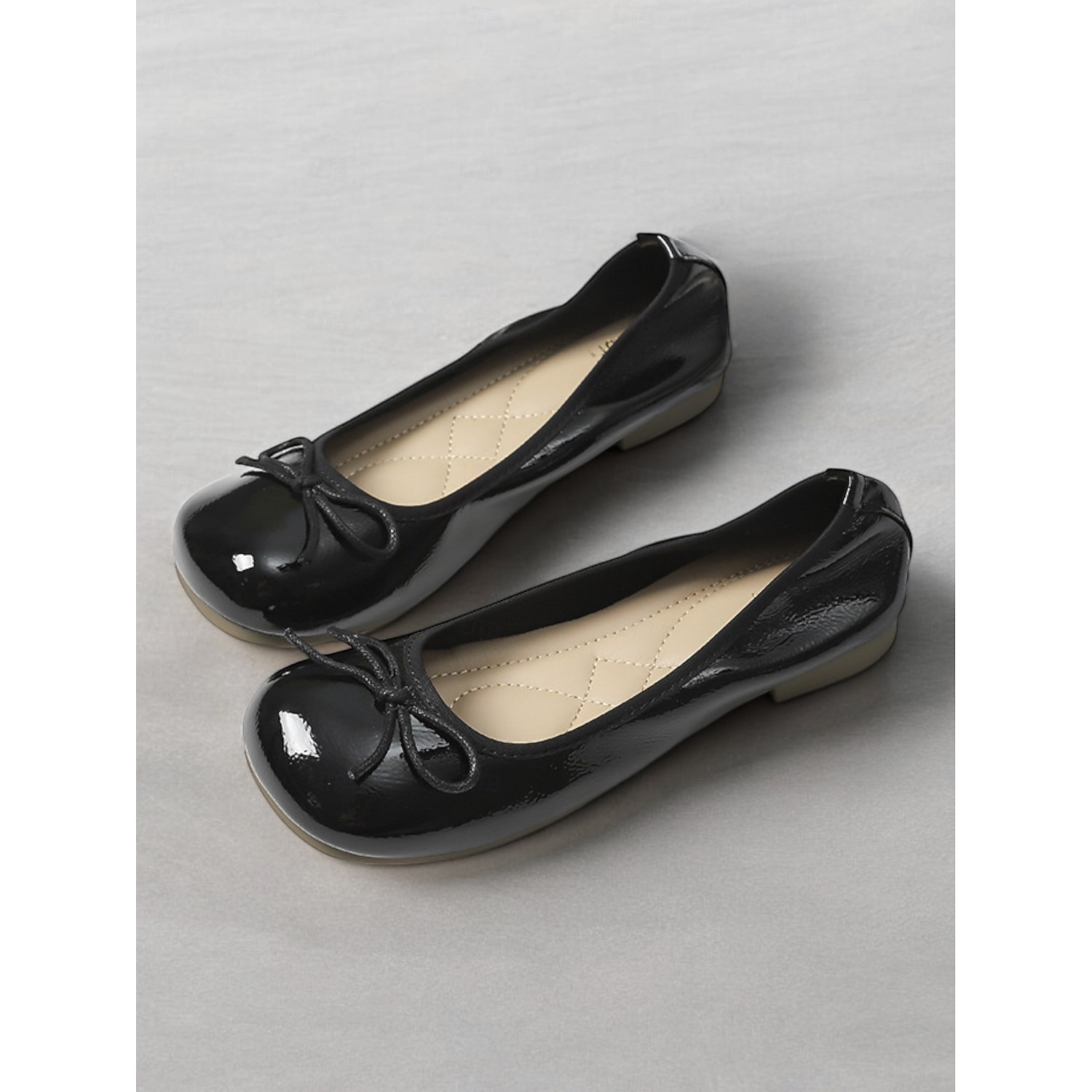 Women's Red Patent Leather Ballet Flats - Classic Round Toe Slip-On Shoes with Bow Detail for Casual and Office Wear 2025 - Image 2