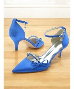 Pointed-Toe Kitten Heel Wedding Shoes for Women – Elegant Ankle Strap Bridal Heels with Rhinestone and Bow Detail 2025