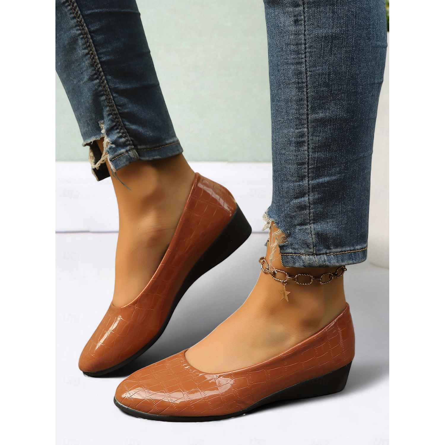 Women's Patent Leather Flats with Crocodile Pattern – Elegant and Comfortable Shoes for Office Wear and Formal Occasions 2025 - Image 3